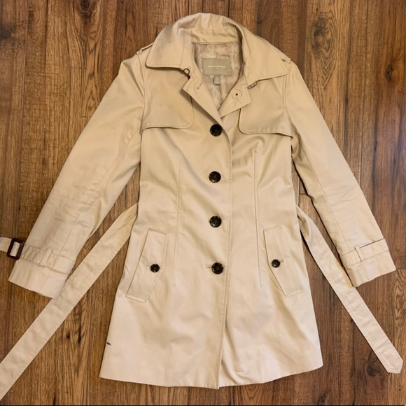 New Banana Republic Trench Coat 